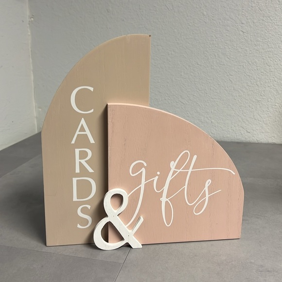 Cards and gifts sign - Picture 7 of 7